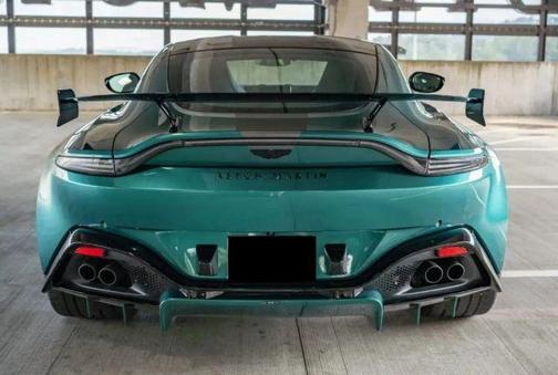 2022 Aston Martin Vantage 