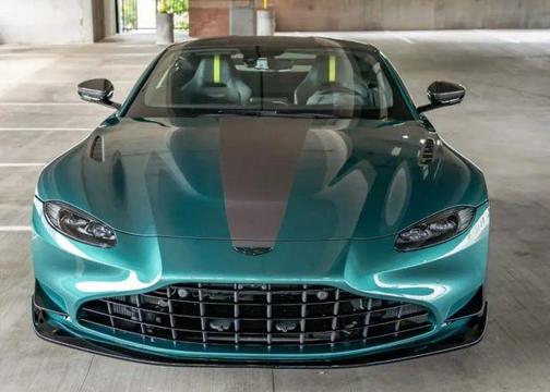 2022 Aston Martin Vantage 