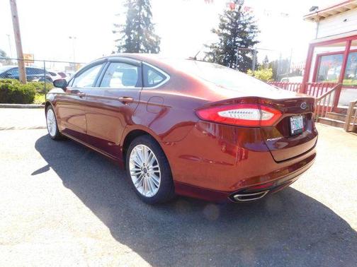 Bronze Fire Metallic Tinted Clearcoat 2016 Ford Fusion SE