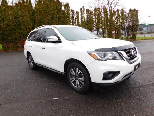 2019 Nissan Pathfinder SL
