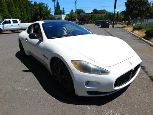 Bianco Fuji 2011 Maserati GranTurismo S