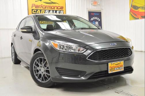 Magnetic 2015 Ford Focus SE