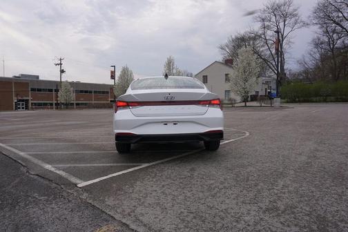 2021 Hyundai ELANTRA SEL