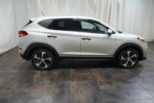 2016 Hyundai TUCSON Sport