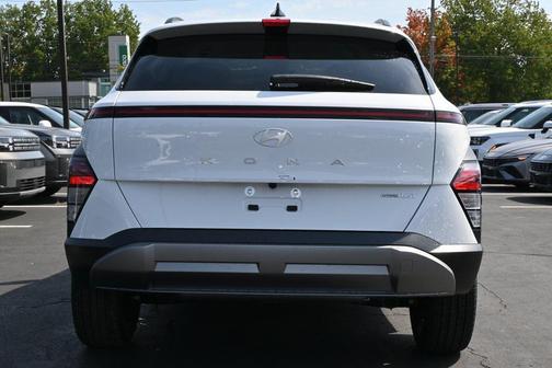 2026 Hyundai KONA SEL Premium