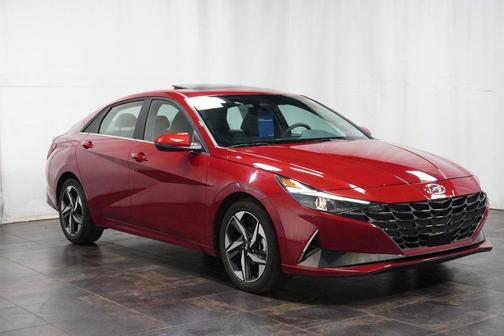 2022 Hyundai ELANTRA SEL