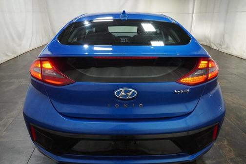 2018 Hyundai IONIQ Hybrid SEL