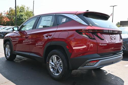 2025 Hyundai TUCSON SE