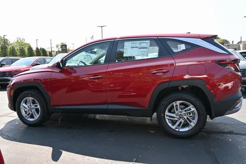 2025 Hyundai TUCSON SE