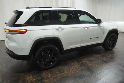 2019 Jeep Grand Cherokee Laredo