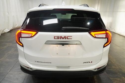 2022 GMC Terrain AT4