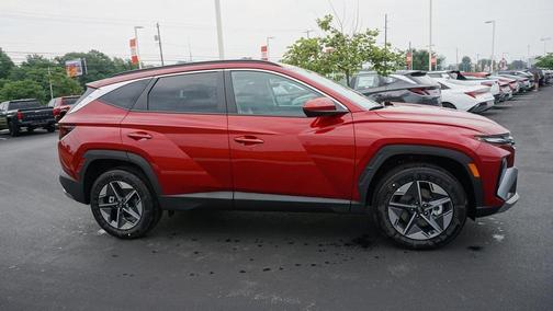 2025 Hyundai TUCSON SEL