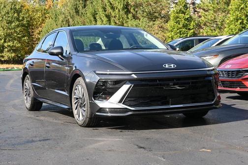 2026 Hyundai SONATA Hybrid SEL
