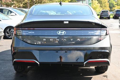 2026 Hyundai SONATA Hybrid SEL