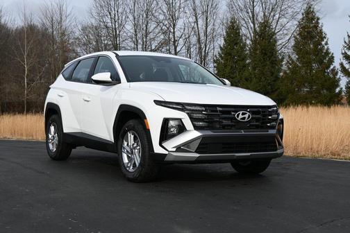 2025 Hyundai TUCSON SE