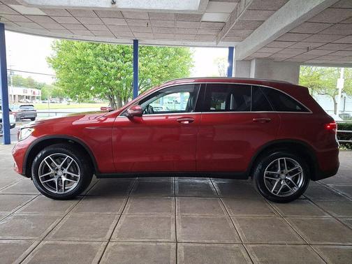 2017 Mercedes-Benz GLC 300 Base 4MATIC
