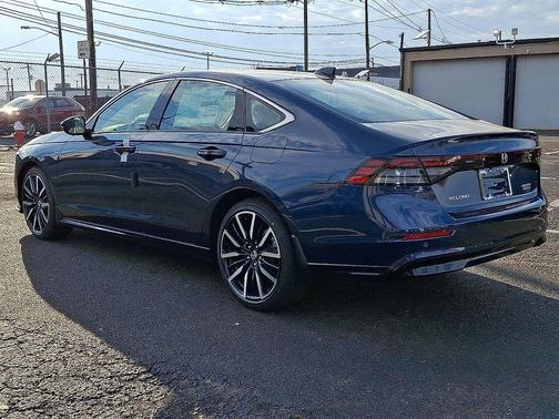 Canyon 2026 Honda Accord Hybrid Touring