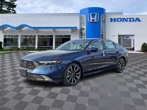 Canyon 2026 Honda Accord Hybrid Touring