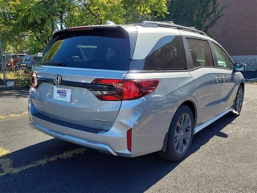 2025 Honda Odyssey Touring