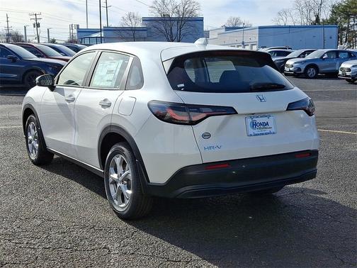 2025 Honda HR-V LX