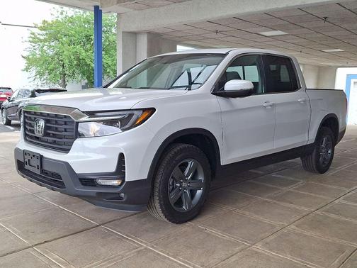 Platinum White Pearl 2023 Honda Ridgeline RTL