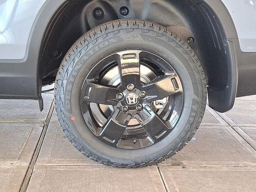 Sonic Gray Pearl 2026 Honda Ridgeline Black Edition Two-Tone