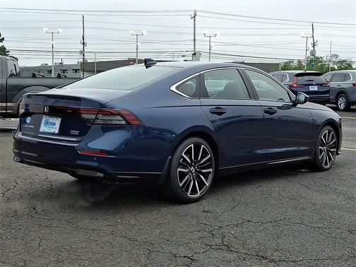 2025 Honda Accord Hybrid Touring