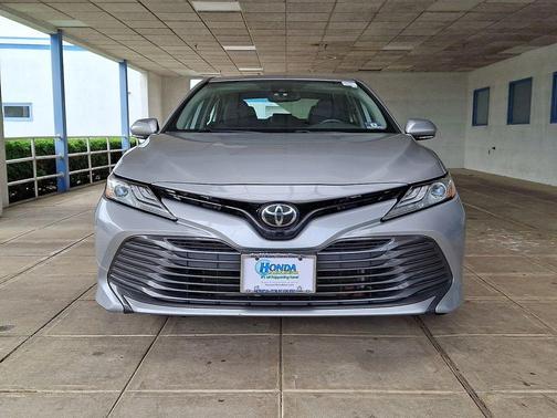 Celestial Silver Metallic 2019 Toyota Camry XLE