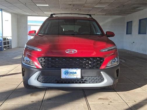 2022 Hyundai KONA SEL