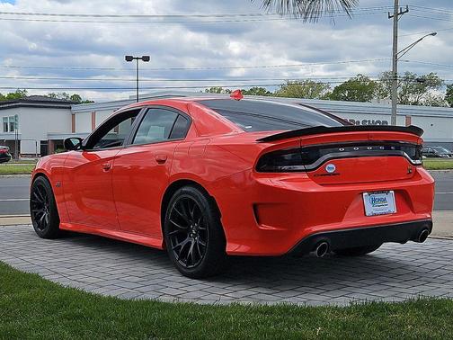 Go Mango! 2019 Dodge Charger Scat Pack