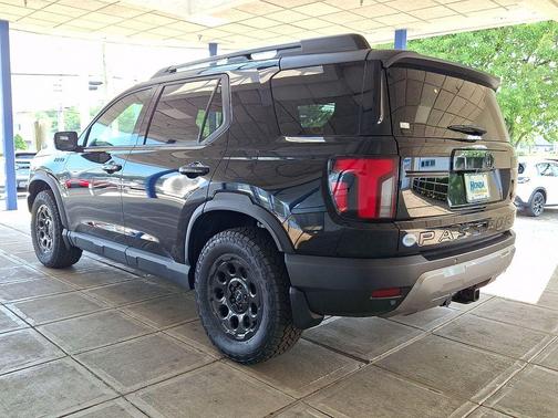 Crystal Black Pearl 2026 Honda Passport TrailSport Elite Blackout