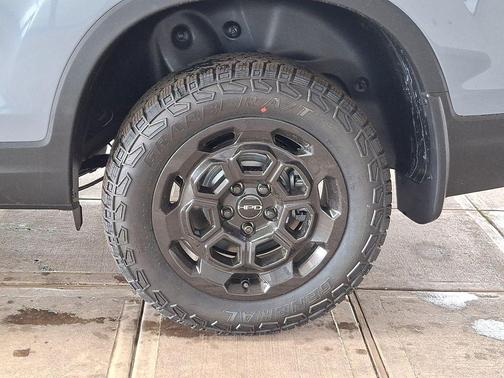 Sonic Gray Pearl 2026 Honda Ridgeline TrailSport+