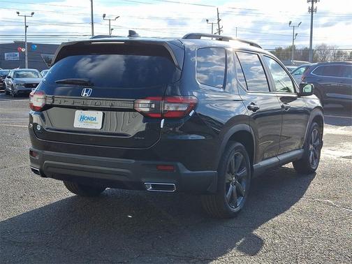 2025 Honda Pilot Sport