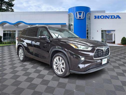 Amber 2021 Toyota Highlander Limited