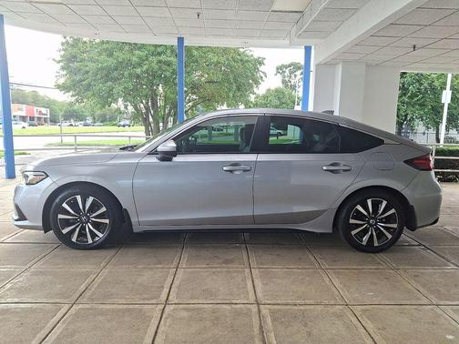 Silver 2024 Honda Civic EX-L