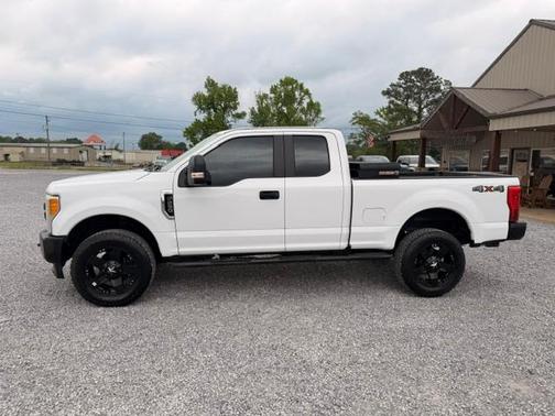 White 2017 Ford F-250 XL