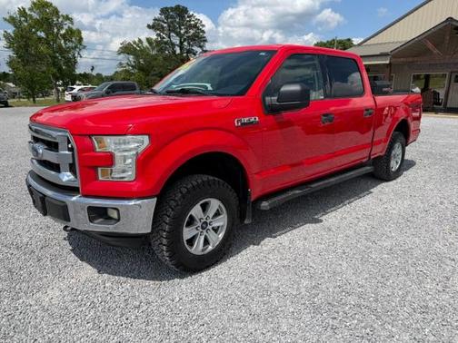 Red 2016 Ford F-150 XLT