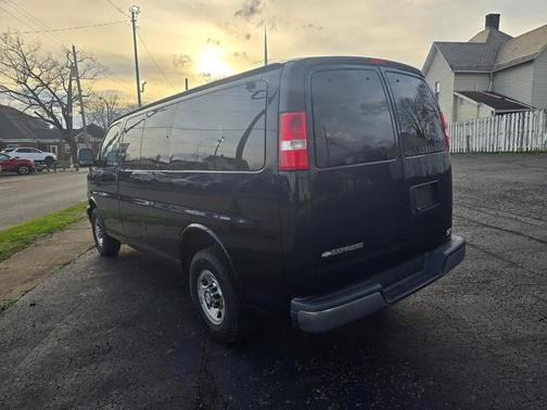 2020 Chevrolet Express 3500 RWD 3500 135'' LT