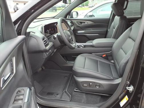 Black 2026 Chevrolet Traverse LT