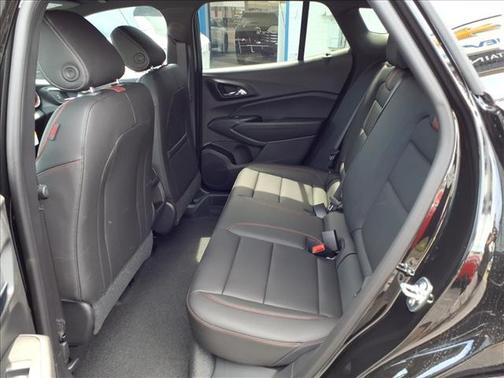 Mosaic Black Metallic 2026 Chevrolet Trax RS