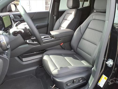 Mosaic Black Metallic 2026 Chevrolet Equinox 1LT