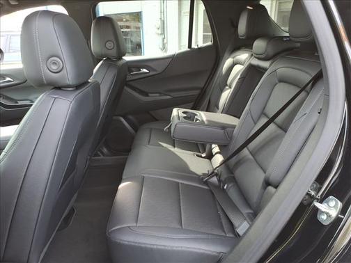 Mosaic Black Metallic 2026 Chevrolet Equinox 1LT