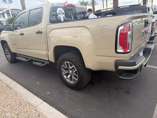Desert Sand Metallic 2022 GMC Canyon AT4