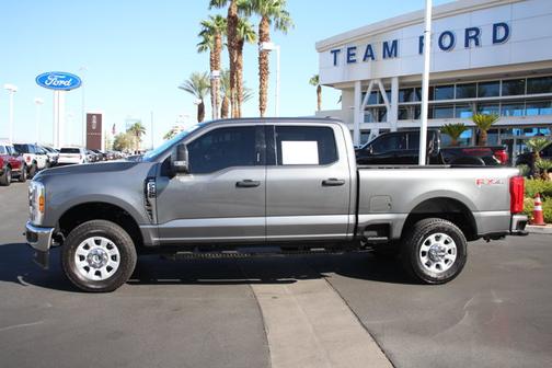 CARBONIZED GRAY 2024 Ford F-250 XLT