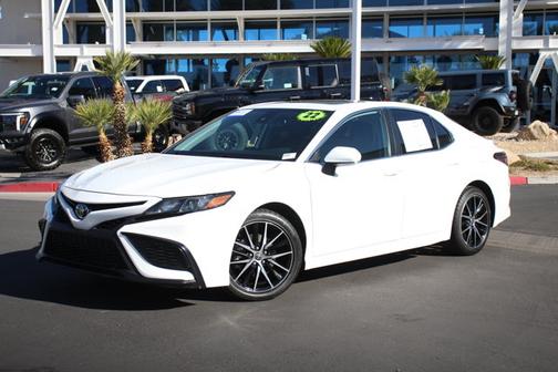2022 Toyota Camry SE