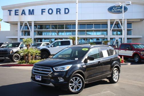 SHADOW BLACK 2017 Ford Escape SE