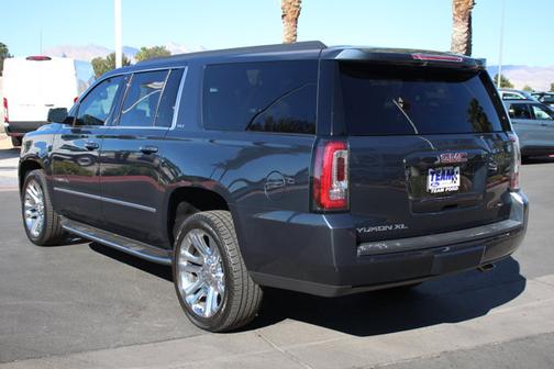 Dark Sky Metallic 2020 GMC Yukon XL SLT