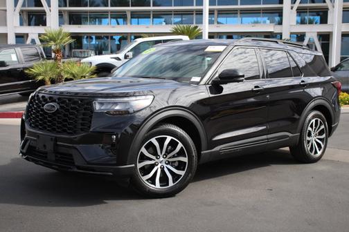 AGATE BLACK METALLIC 2025 Ford Explorer ST-LINE