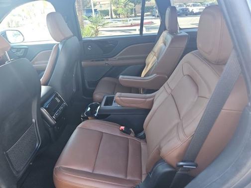 ASHER GRAY MET CC 2023 Lincoln Aviator RESERVE