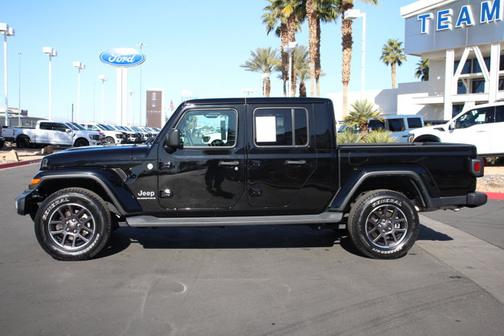 2023 Jeep Gladiator OVERLAND